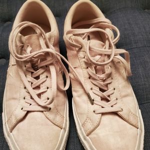 Mens 7.5 pink suede Converse tennis shoes